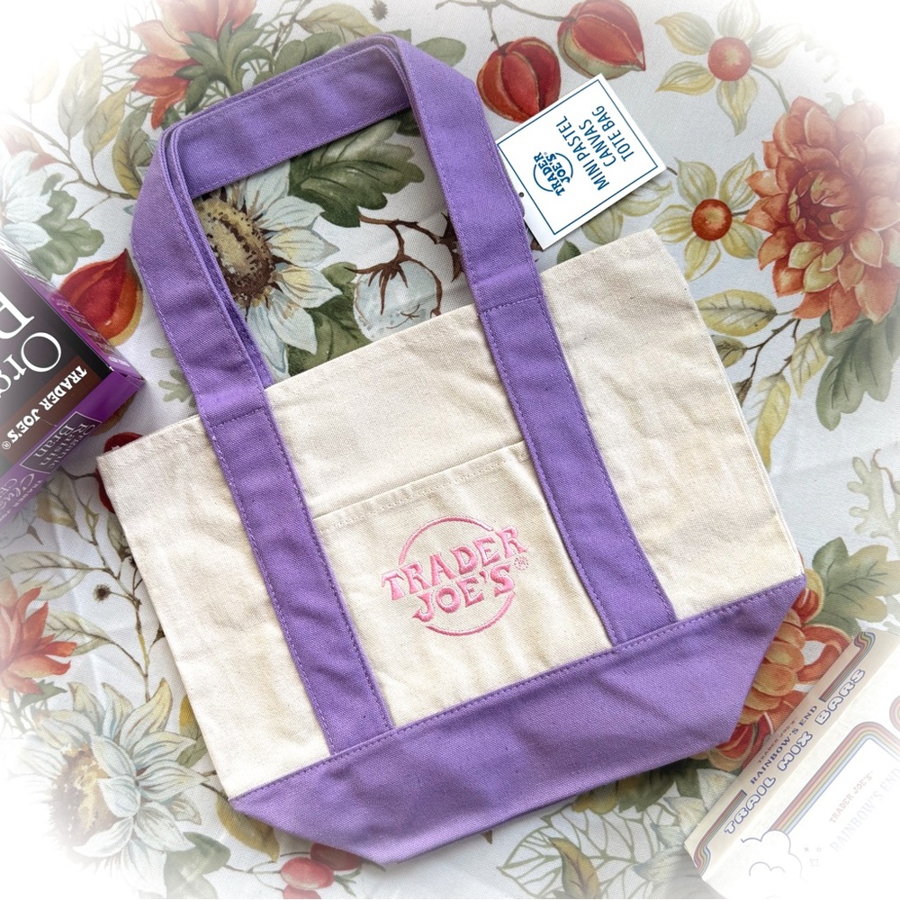 Trader Joe’s Viral Trending Lavender Purple Mini Tote Bag